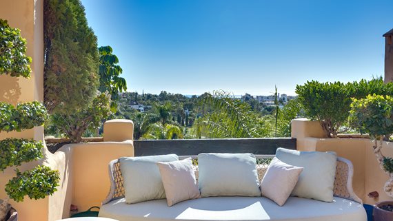 2018 Campanario-30 image