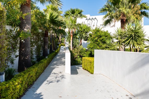 B98Le8~d7M9k3DegpEFZhS0lI_F8U4XZVz~HWxt~mGgYekxX9nCAxh0ZipZlAjNxEM6s1ur~IyRoHk21zVXx39XWT2D1h5hUj73_iPRhnl9gXNIoFHnsx6D3BKIr_4q4pqI6SPihR8fcEtxAKUly image