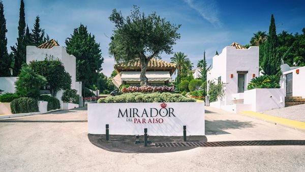 1782 Mirador del Paraiso-63